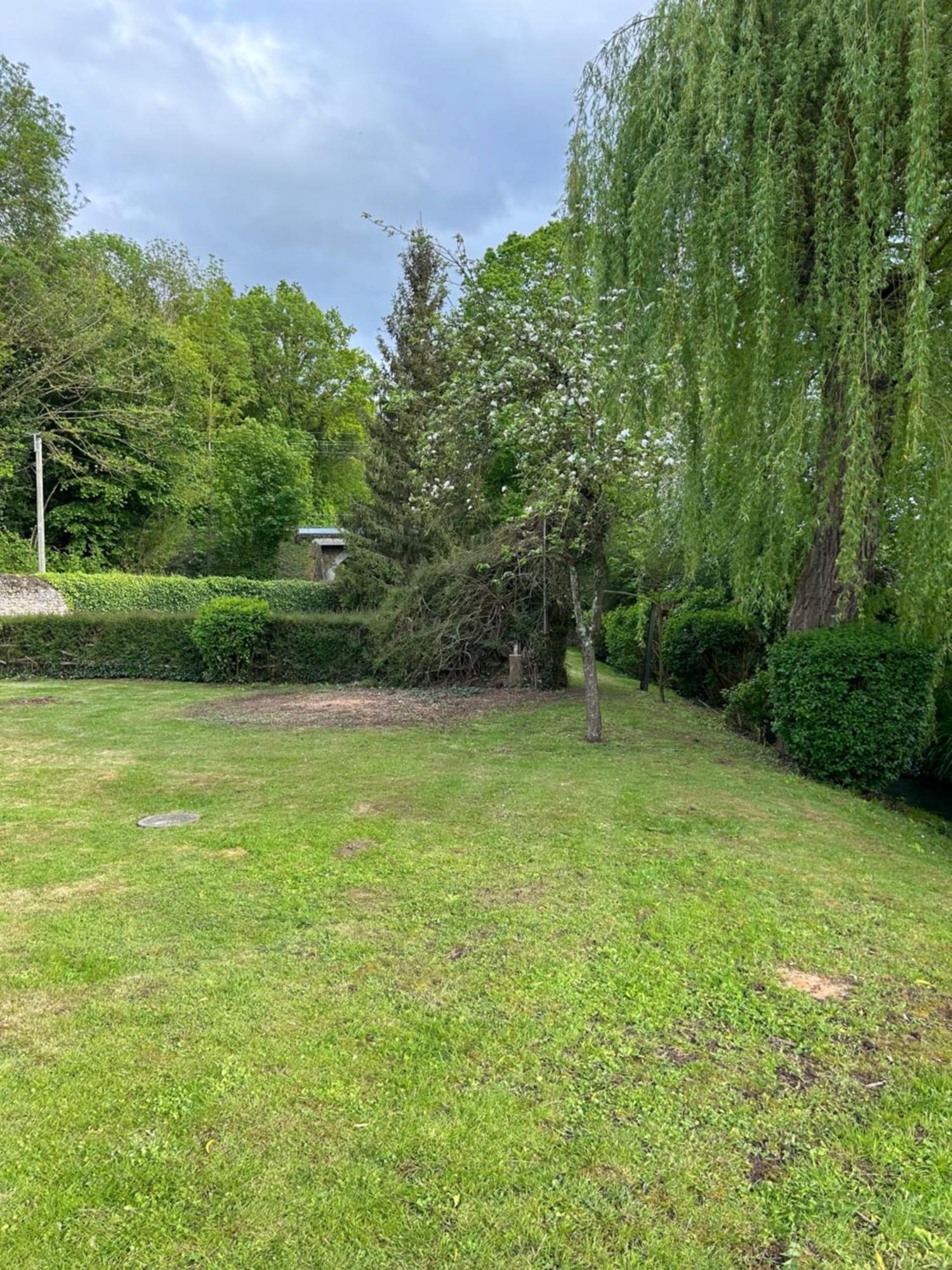 Maison Au Calme Avec Riviere A Cote De Chartres Saint-Prest Δωμάτιο φωτογραφία